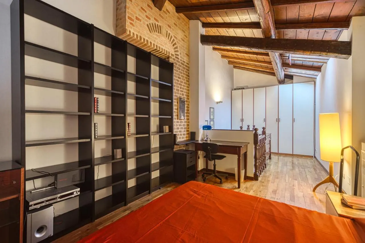Piazza Maggiore Duplex Apartment by Wonderful Italy Bologna